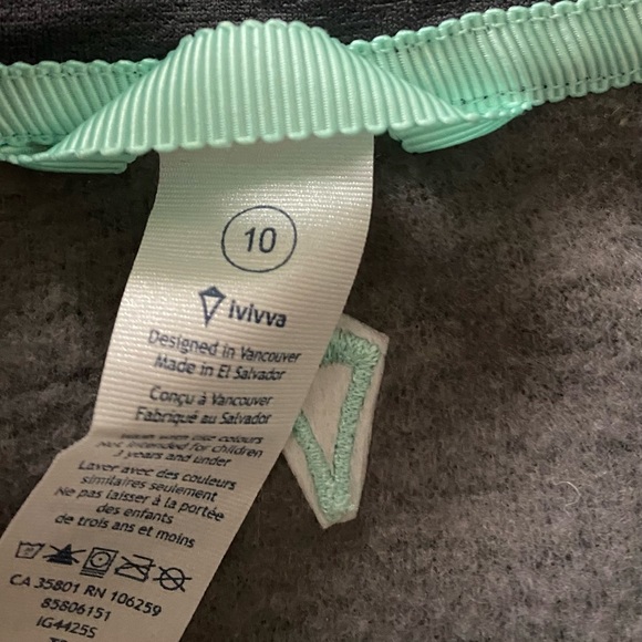 Ivivva Size Youth 10 Gray sweater jacket - Picture 3 of 3